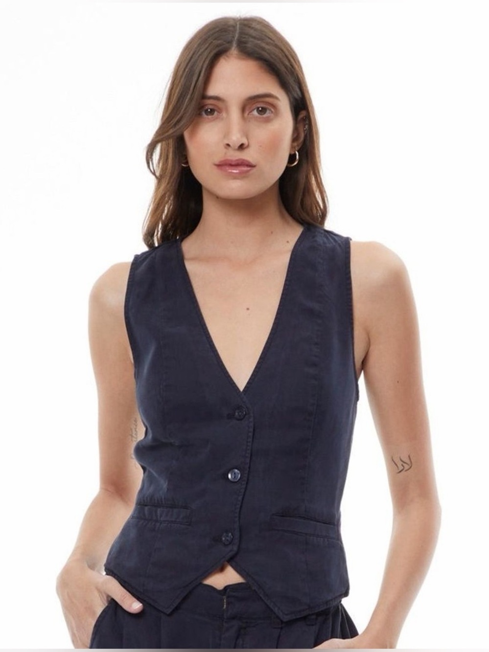 NWT Young Fabulous Broke Veda Navy Tailored Button Front Sleeveless Vest Top